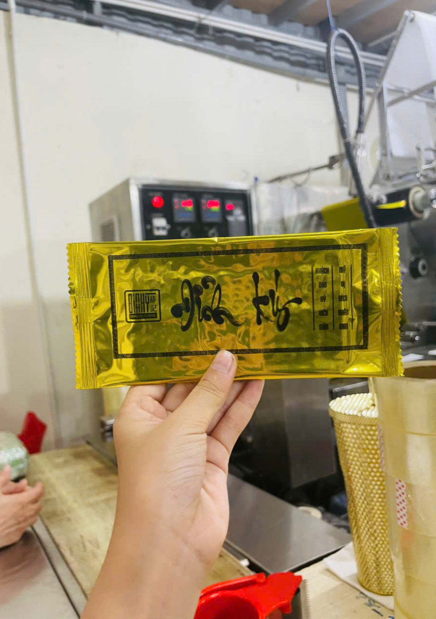 in ấn khăn lạnh giá rẻ cho nhà hàng tại quận 1